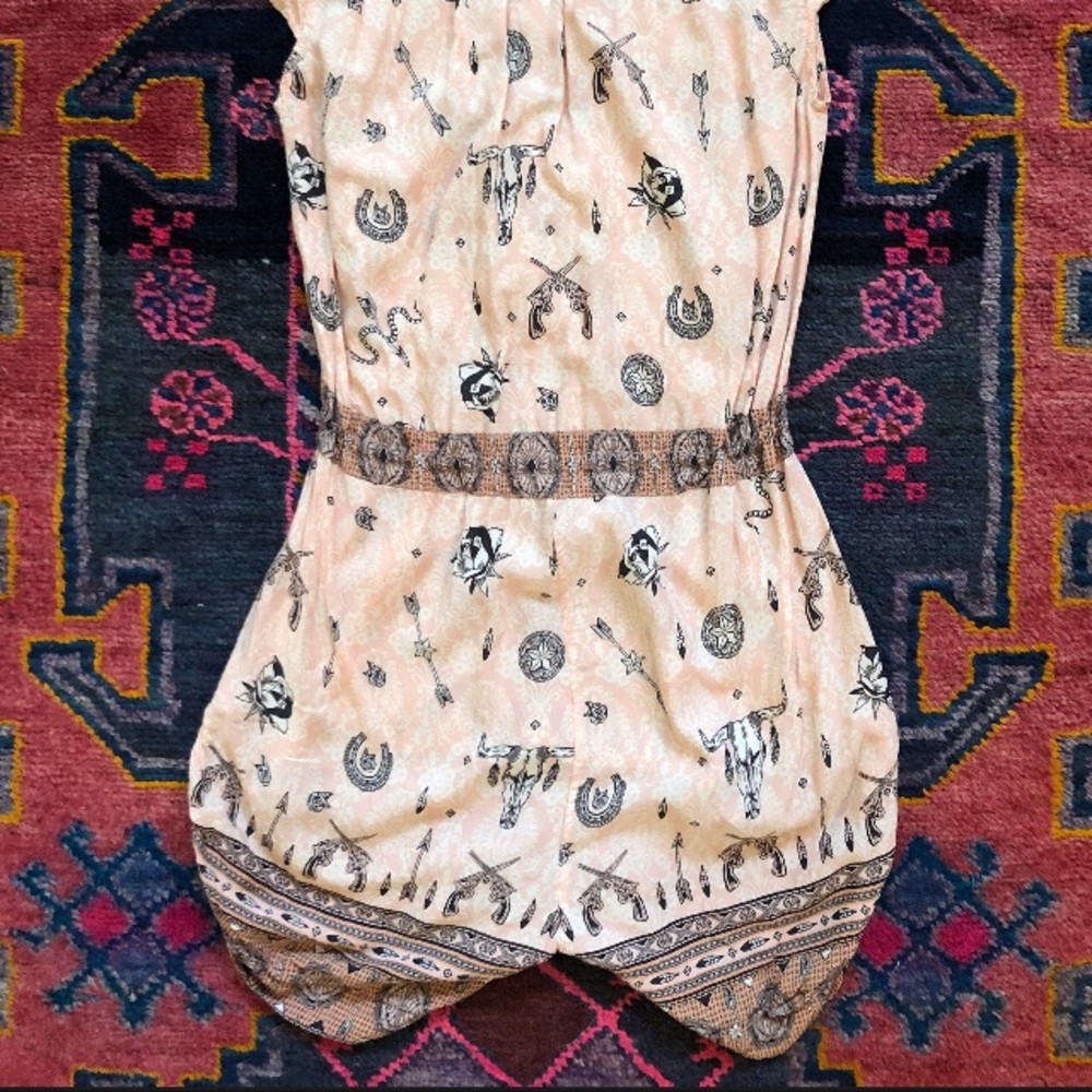 Spell Coyote Playsuit ♥️ size small - Picture 5 of 7